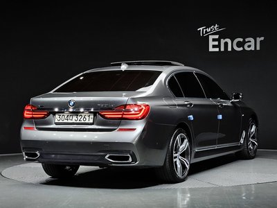 BMW 7 SERIES - 3