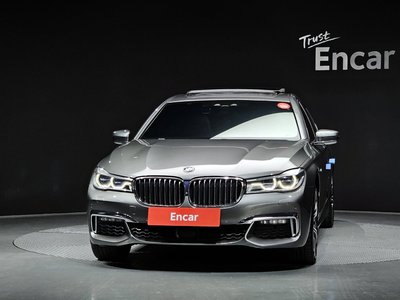 BMW 7 SERIES - 2