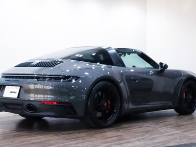 PORSCHE 911 - 9