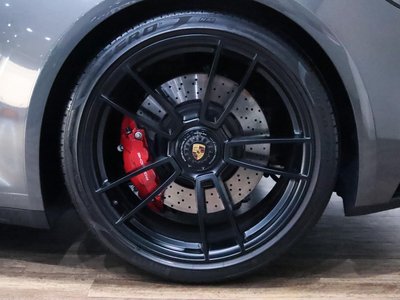 PORSCHE 911 - 6