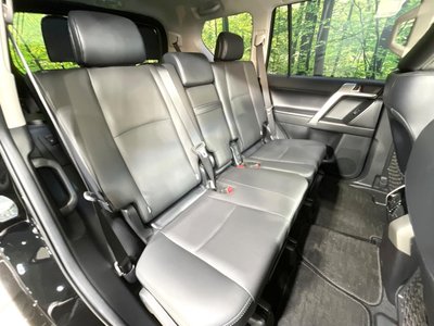 TOYOTA LAND CRUISER PRADO - 9