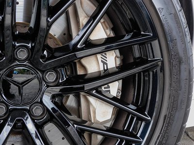 صورة 15 لـ 2023 Mercedes-BENZ C-CLASS AMG