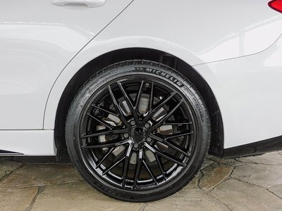 صورة 13 لـ 2023 Mercedes-BENZ C-CLASS AMG