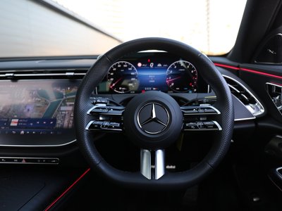 MERCEDES-BENZ E-CLASS - 9