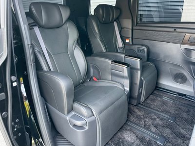 2023 Toyota ALPHARD 照片 6