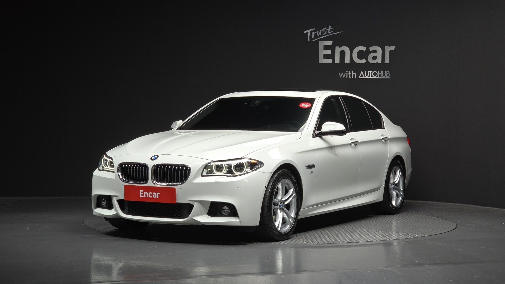 BMW 5 SERIES - View 1