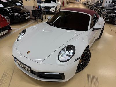 PORSCHE 911 - 4