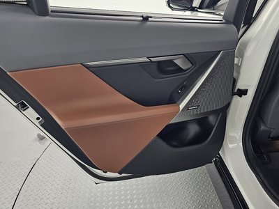 2025 BMW 5 SERIES 缩略图 15