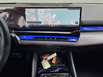 2025 BMW 5 SERIES 缩略图 19