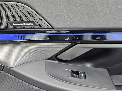 2025 BMW 5 SERIES 缩略图 28
