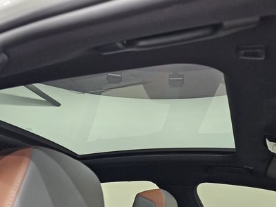 2025 BMW 5 SERIES 缩略图 22