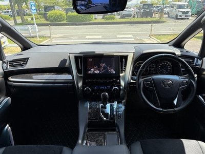 TOYOTA ALPHARD - 4
