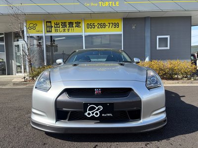 NISSAN GT-R - 4