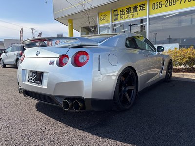 NISSAN GT-R - 9
