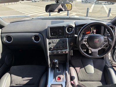 NISSAN GT-R - 3