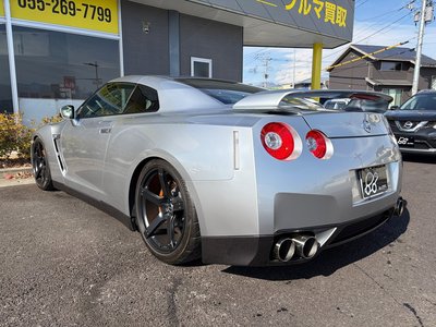 NISSAN GT-R - 7