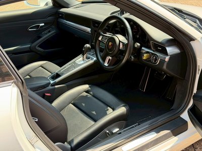 صورة 3 لـ 2017 Porsche 911