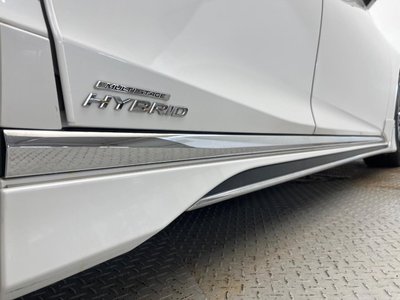 2017 Lexus LS — миниатюра 30
