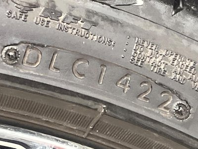 2017 Lexus LS — миниатюра 32