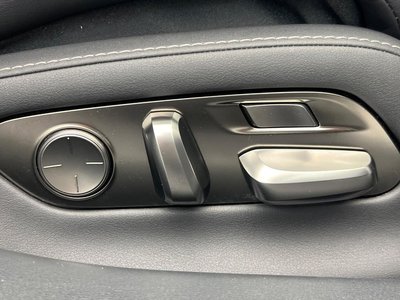 2017 Lexus LS — миниатюра 49