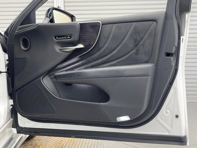 2017 Lexus LS — миниатюра 44