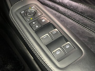 2017 Lexus LS — миниатюра 50