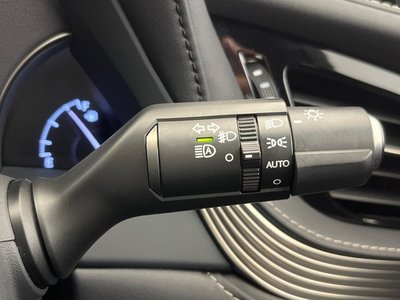 2017 Lexus LS — миниатюра 56