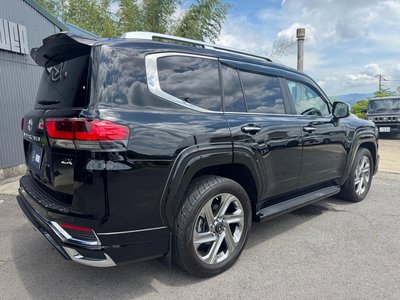 صورة مصغرة 40 لـ 2023 Toyota LAND CRUISER 300