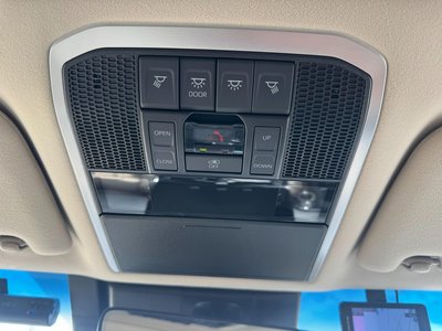 صورة مصغرة 58 لـ 2023 Toyota LAND CRUISER 300