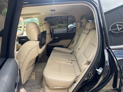 صورة مصغرة 33 لـ 2023 Toyota LAND CRUISER 300