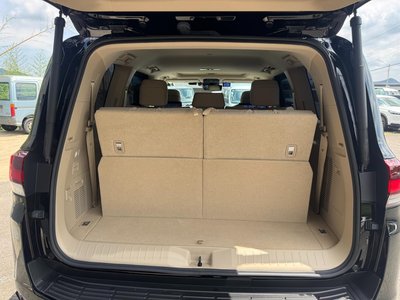 صورة مصغرة 30 لـ 2023 Toyota LAND CRUISER 300