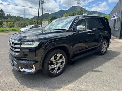 صورة مصغرة 47 لـ 2023 Toyota LAND CRUISER 300
