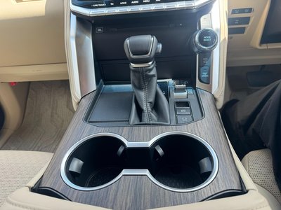 صورة مصغرة 24 لـ 2023 Toyota LAND CRUISER 300