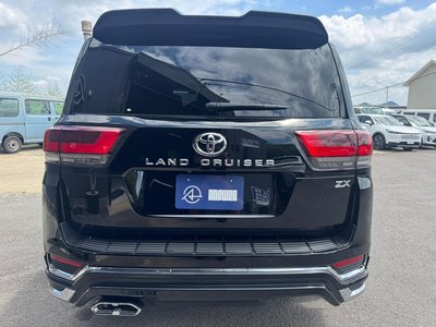 صورة مصغرة 41 لـ 2023 Toyota LAND CRUISER 300