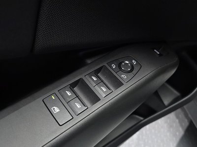 2025 BMW X3 缩略图 33