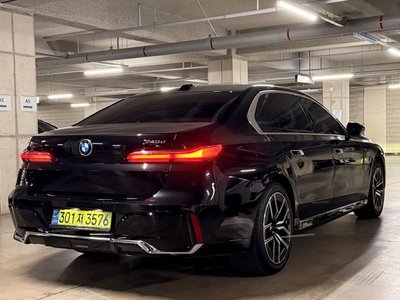 BMW 7 SERIES - 4