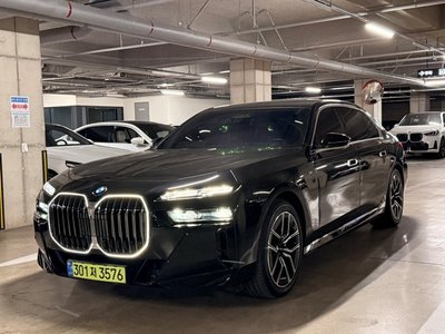 BMW 7 SERIES - 1