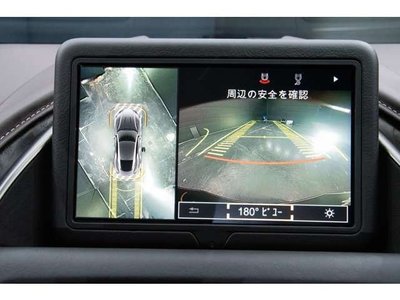 ASTON MARTIN DB11 - 7