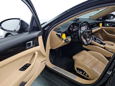 PORSCHE PANAMERA - 10