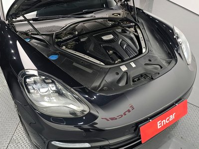 PORSCHE PANAMERA - 7