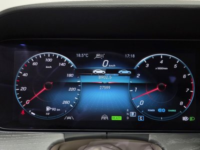 MERCEDES-BENZ CLS - 8