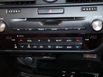 صورة مصغرة 36 لـ 2022 Lexus RX