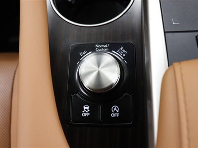صورة مصغرة 39 لـ 2022 Lexus RX