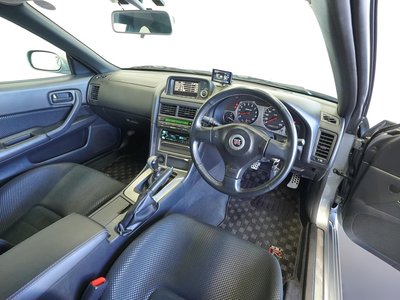 NISSAN SKYLINE GT-R - 8