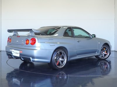 NISSAN SKYLINE GT-R - 2