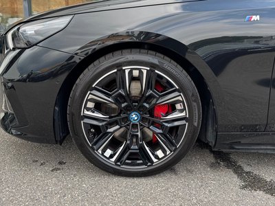 صورة 6 لـ 2025 BMW I5