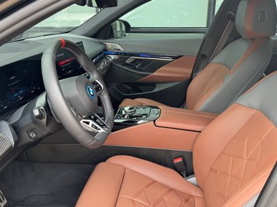 صورة 10 لـ 2025 BMW I5