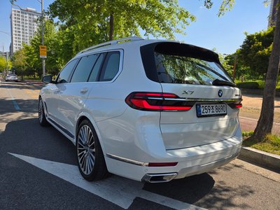 2025 BMW X7 thumbnail 19