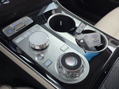 2025 Genesis GV70 — миниатюра 12