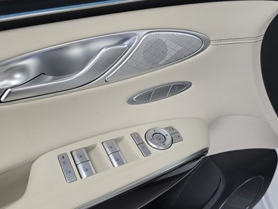 2025 Genesis GV70 — миниатюра 27